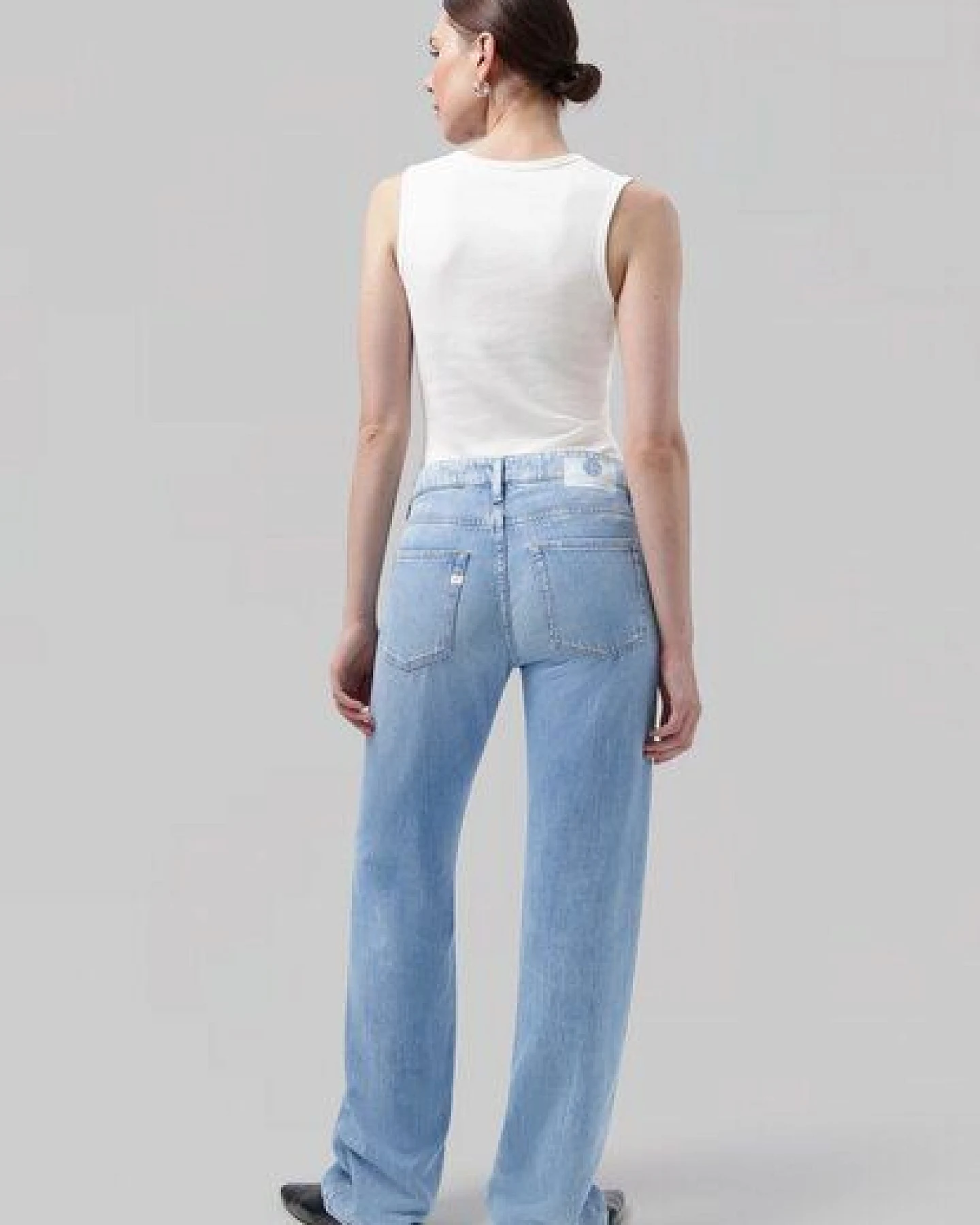 MUD Jeans Loose Jamie Flow aus Baumwoll/ Leinen Mix – Ansicht 3