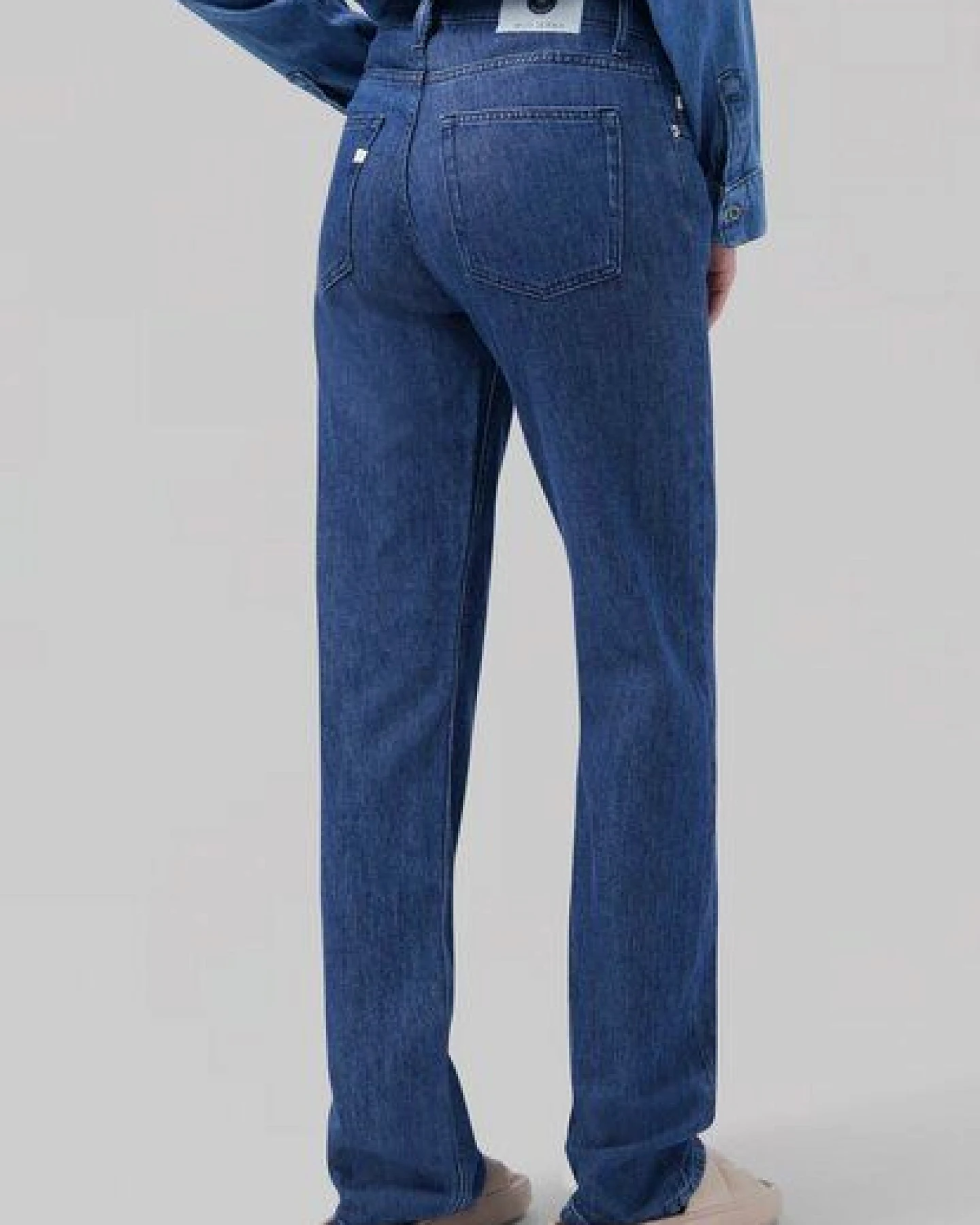 MUD Jeans Loose Jamie Flow aus Baumwoll/ Leinen Mix – Ansicht 3