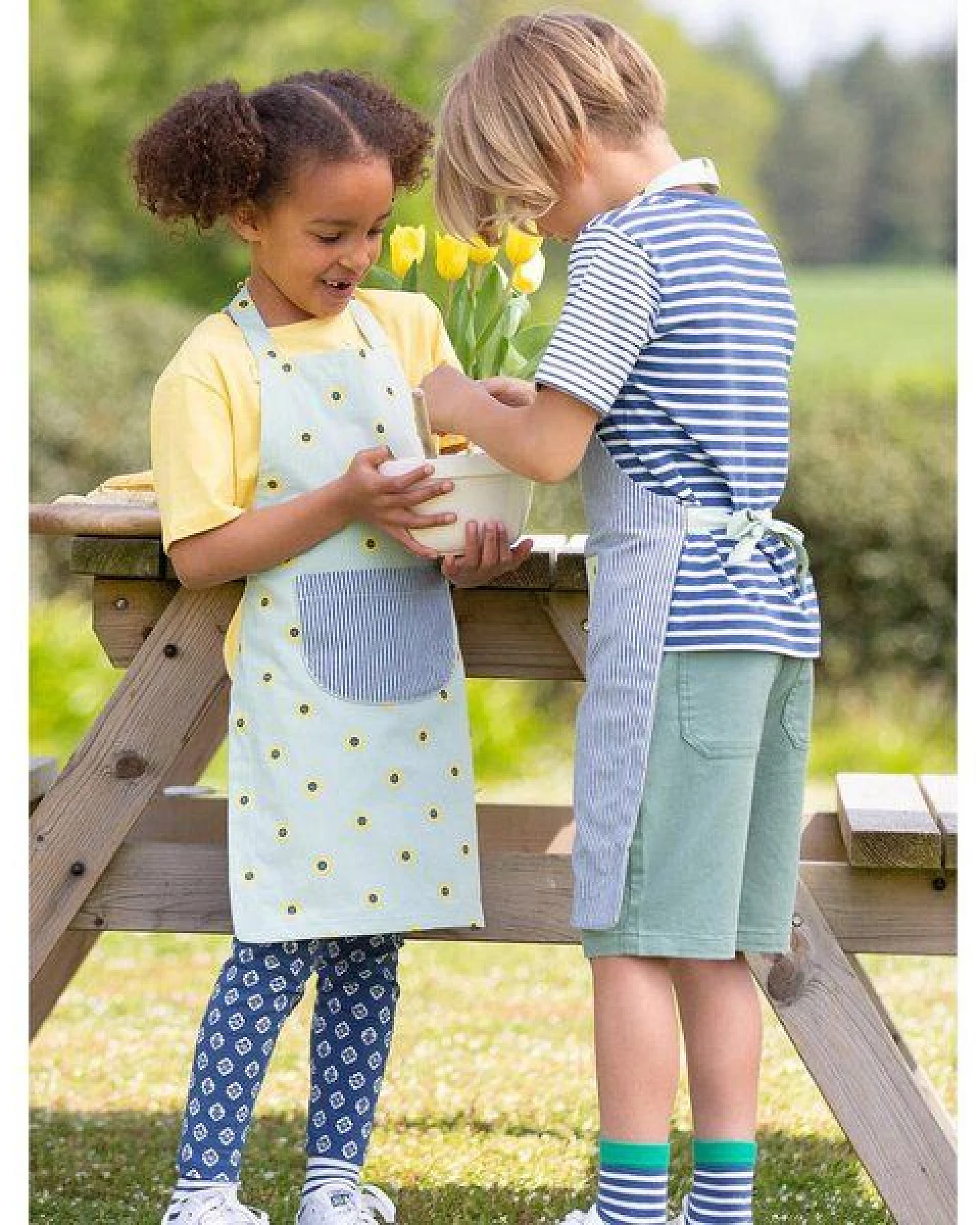 Kite Clothing Wendbare Kinderschürze aus Biobaumwolle – Ansicht 3