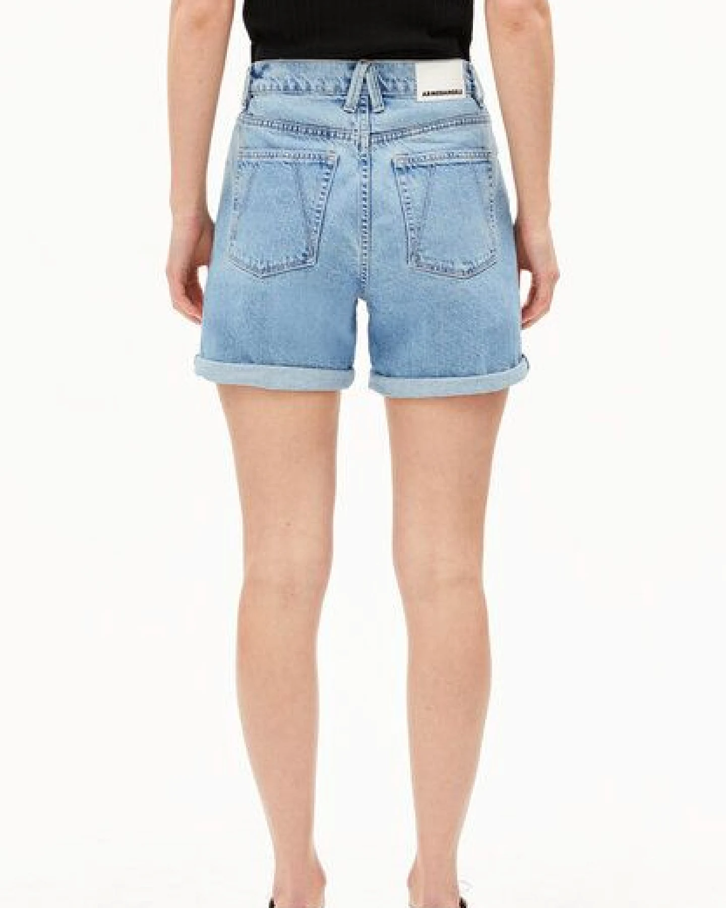 ARMEDANGELS SHEAARI Damen Jeans Shorts aus Bio-Baumwoll Mix – Ansicht 2