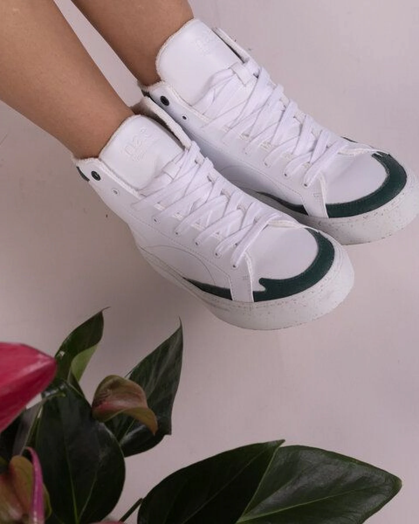 Nae Vegan Shoes NAE - London High Top Sneaker aus AppleSkin und Piñatex – Ansicht 4