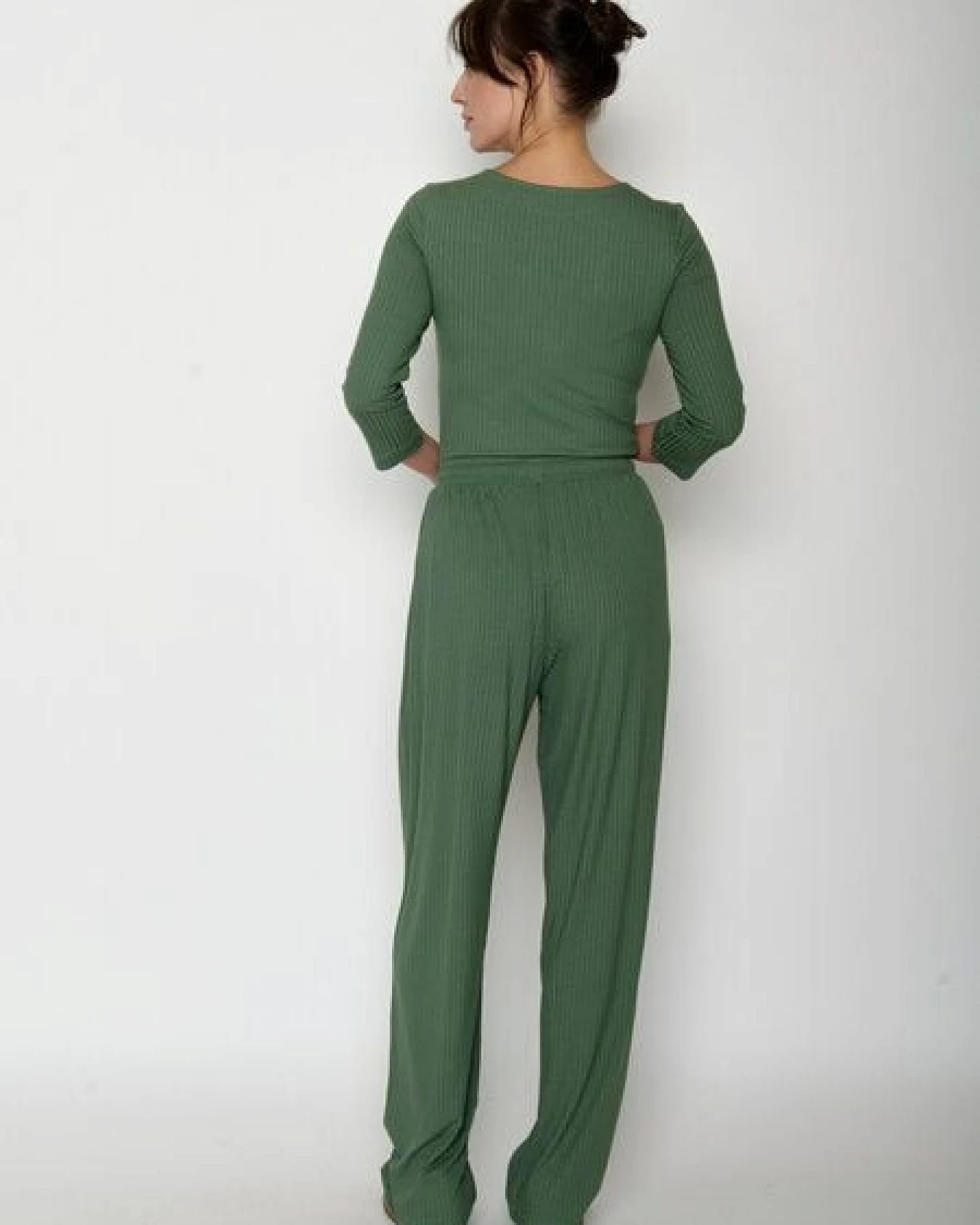 GREENBOMB Basic Refined - Sportliches Longsleeve aus LENZING TENCEL Mix / Fair & Vegan – Ansicht 4
