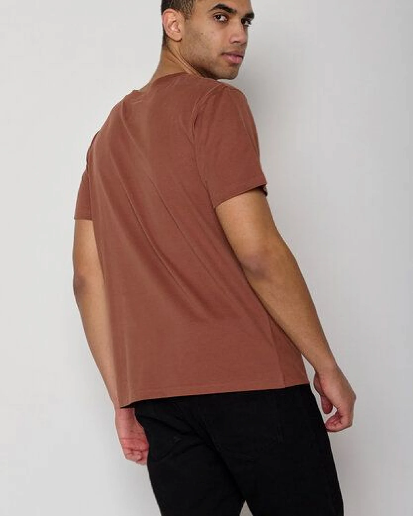 GREENBOMB Basic Fusion - Lässiges Oversize-T-Shirt aus Bio-Baumwolle / GOTS / Fair & Vegan – Ansicht 2