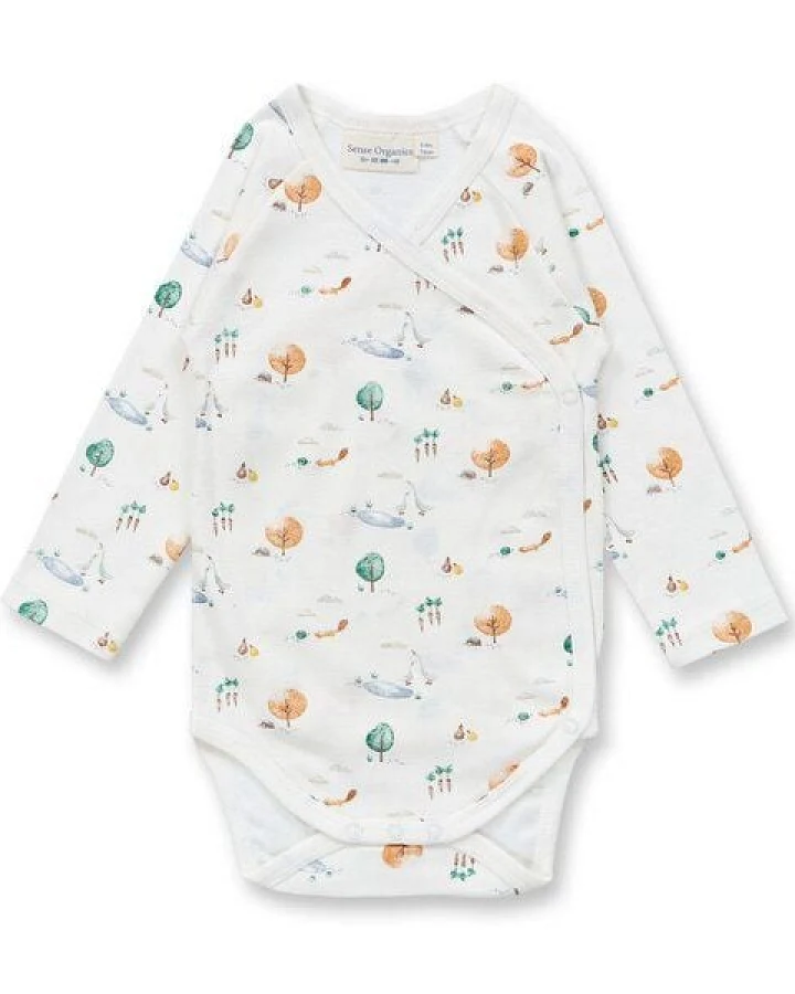 Sense Organics & friends in cooperation with GARY MASH Baby Wickelbody mit Alloverdruck aus Biobaumwolle