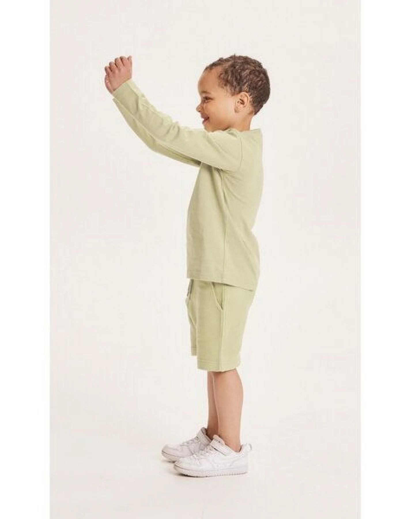KnowledgeCotton Apparel Kids Sweatshorts aus Bio-Baumwolle – Ansicht 3