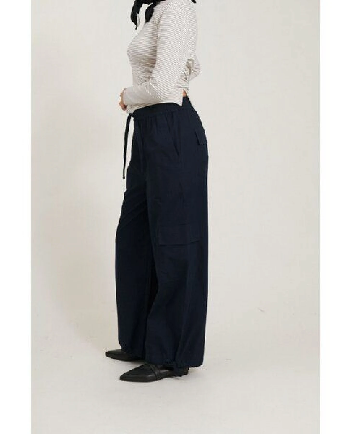 Basic Apparel Cargohose TILDE Loose aus Bio-Baumwolle – Ansicht 4