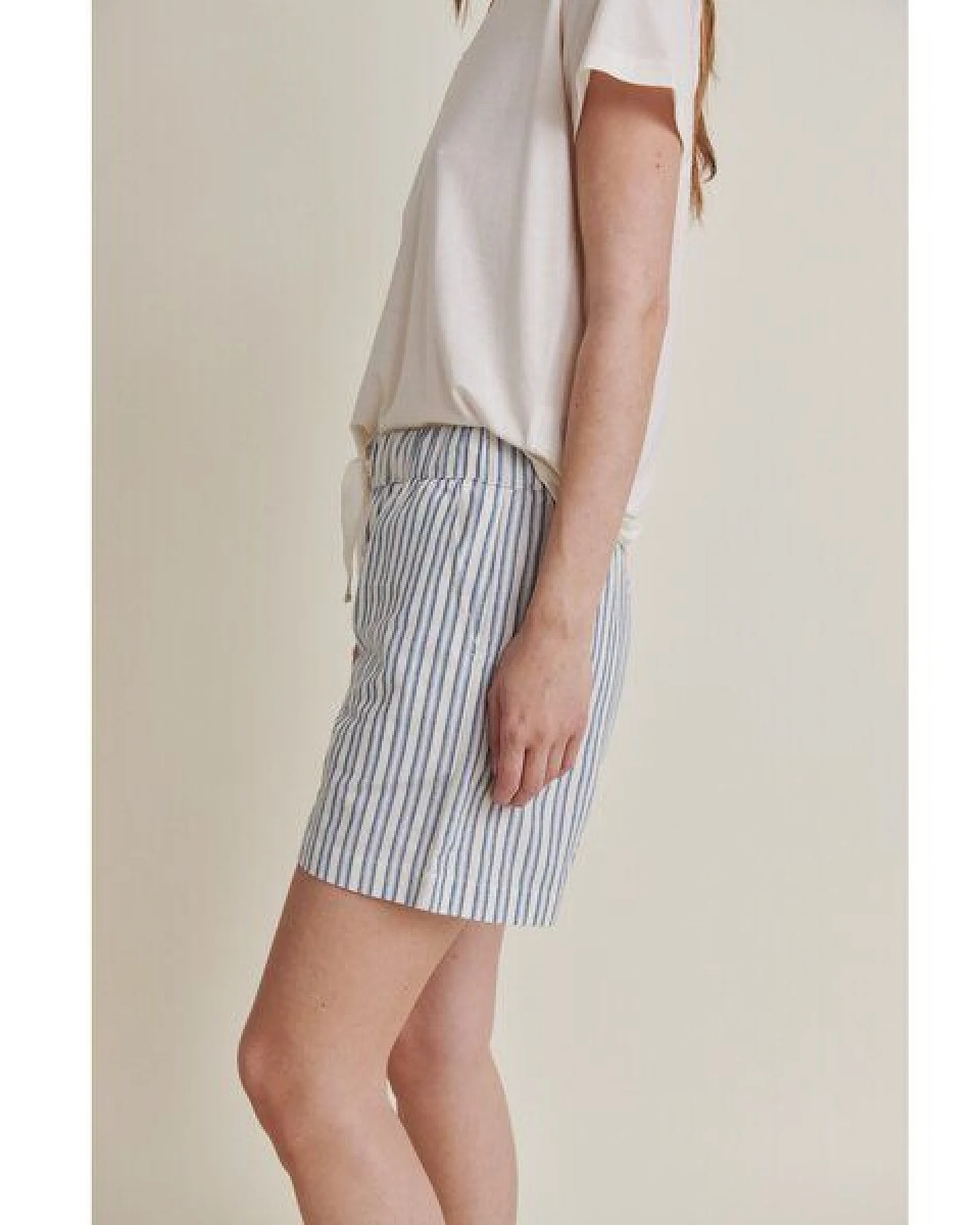 Basic Apparel Gestreifte Shorts TRUDIE aus Bio-Baumwolle – Ansicht 2