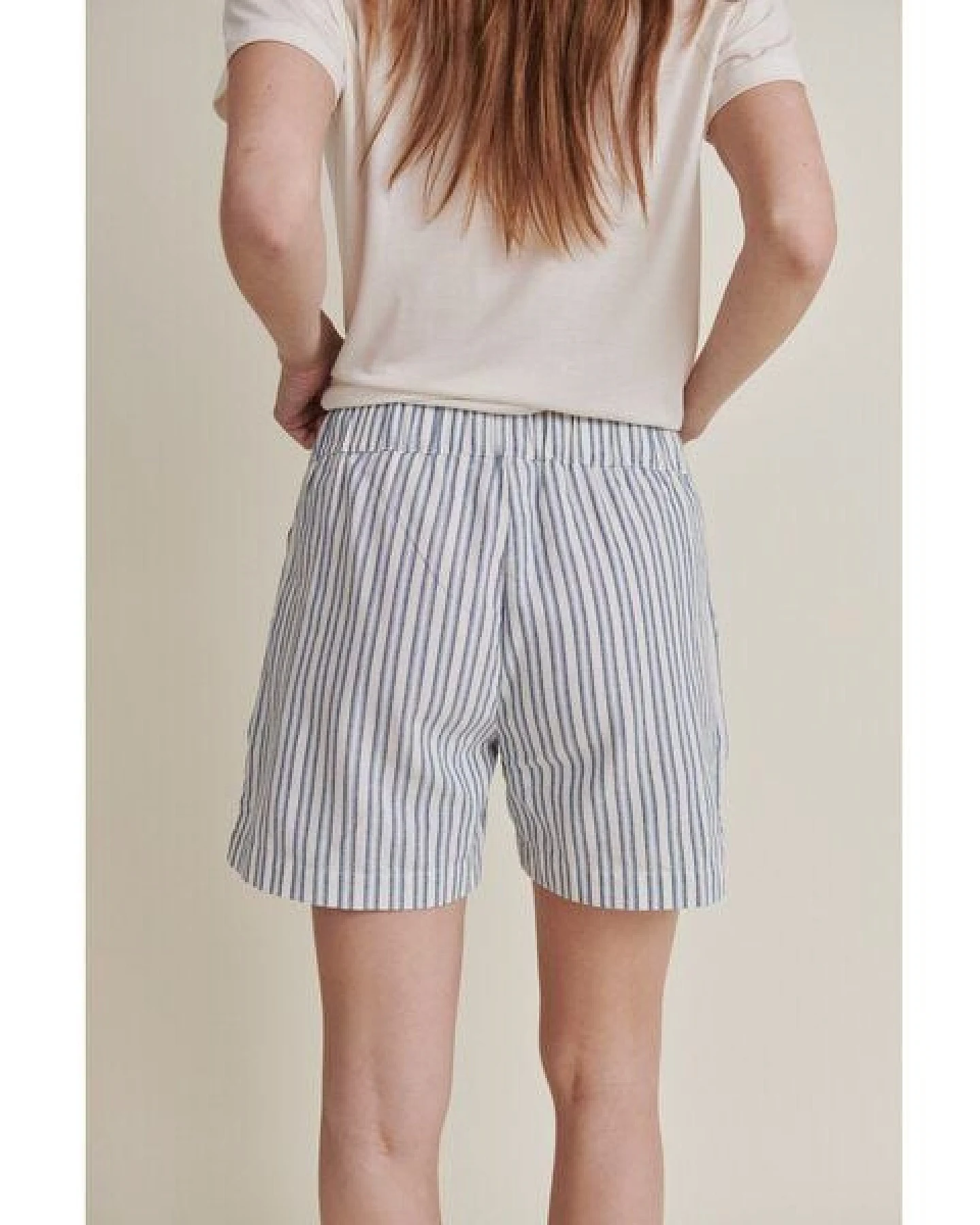 Basic Apparel Gestreifte Shorts TRUDIE aus Bio-Baumwolle – Ansicht 3