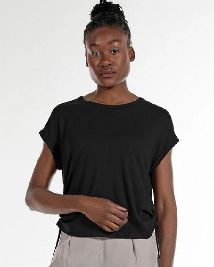 Alma & Lovis Legeres Shirt aus fließendem EcoVero
