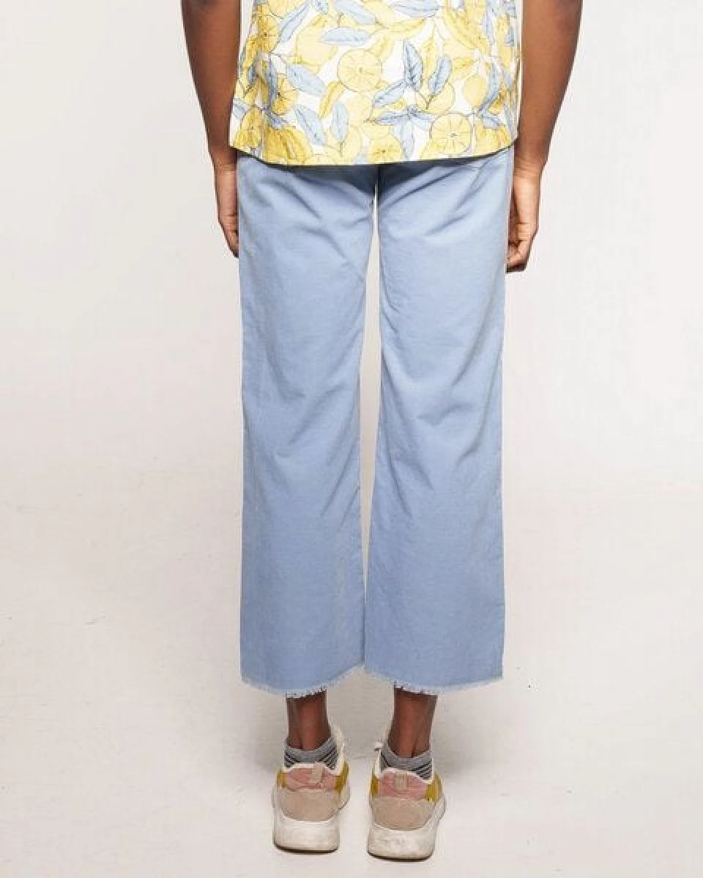 Alma & Lovis Softe 7/8-Feinkordhose aus leichter Bio-Baumwolle – Ansicht 4