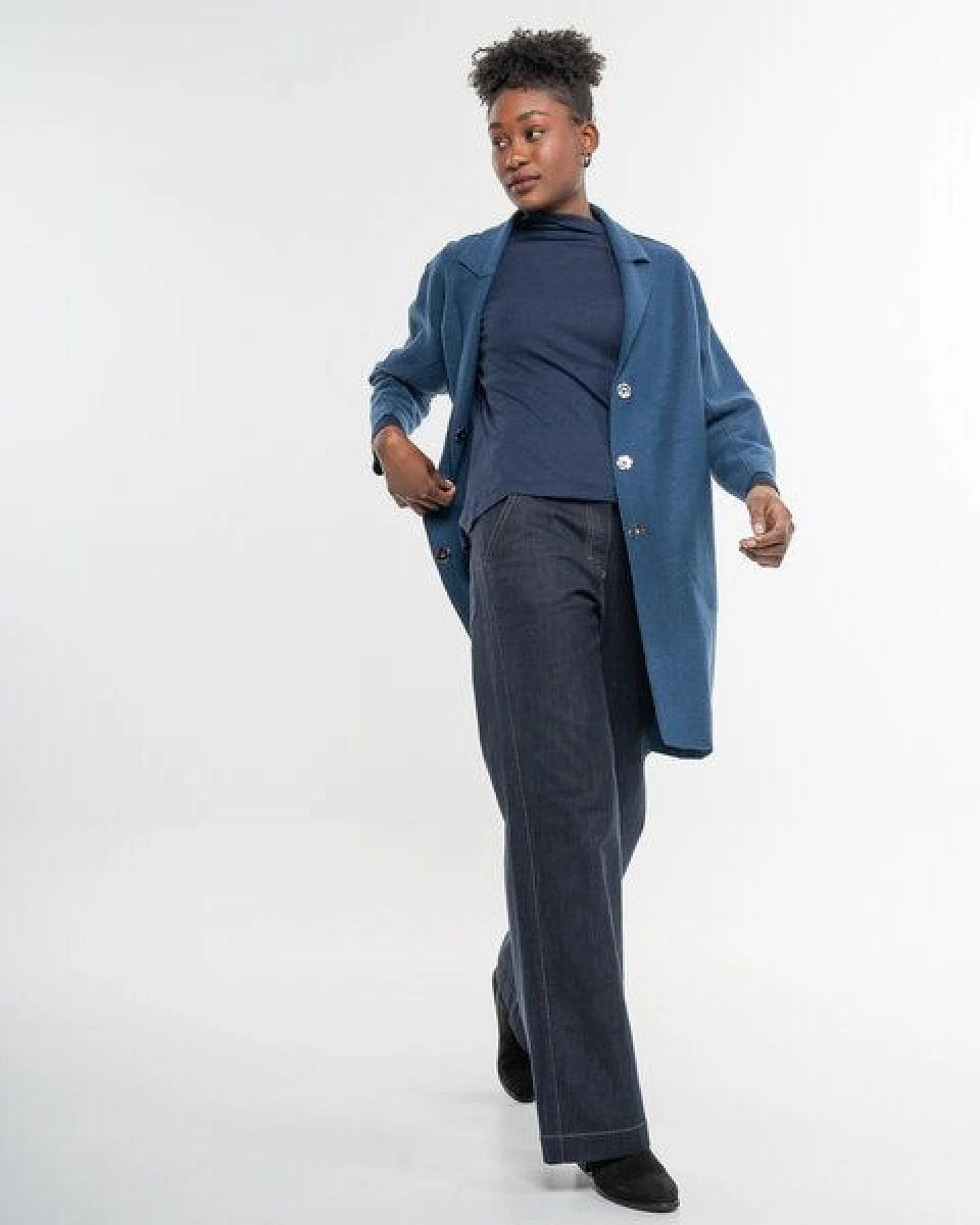 Alma & Lovis Edler Walkmantel aus reiner Organic-Wool – Ansicht 4