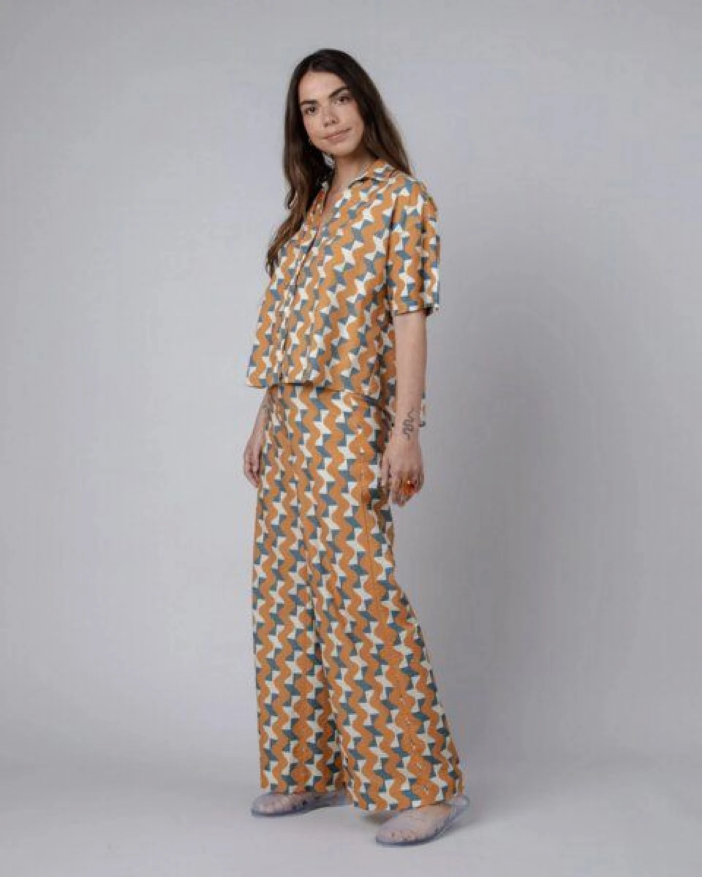 Brava Fabrics Big Tiles Wide Leg Hose Topaz – Ansicht 2