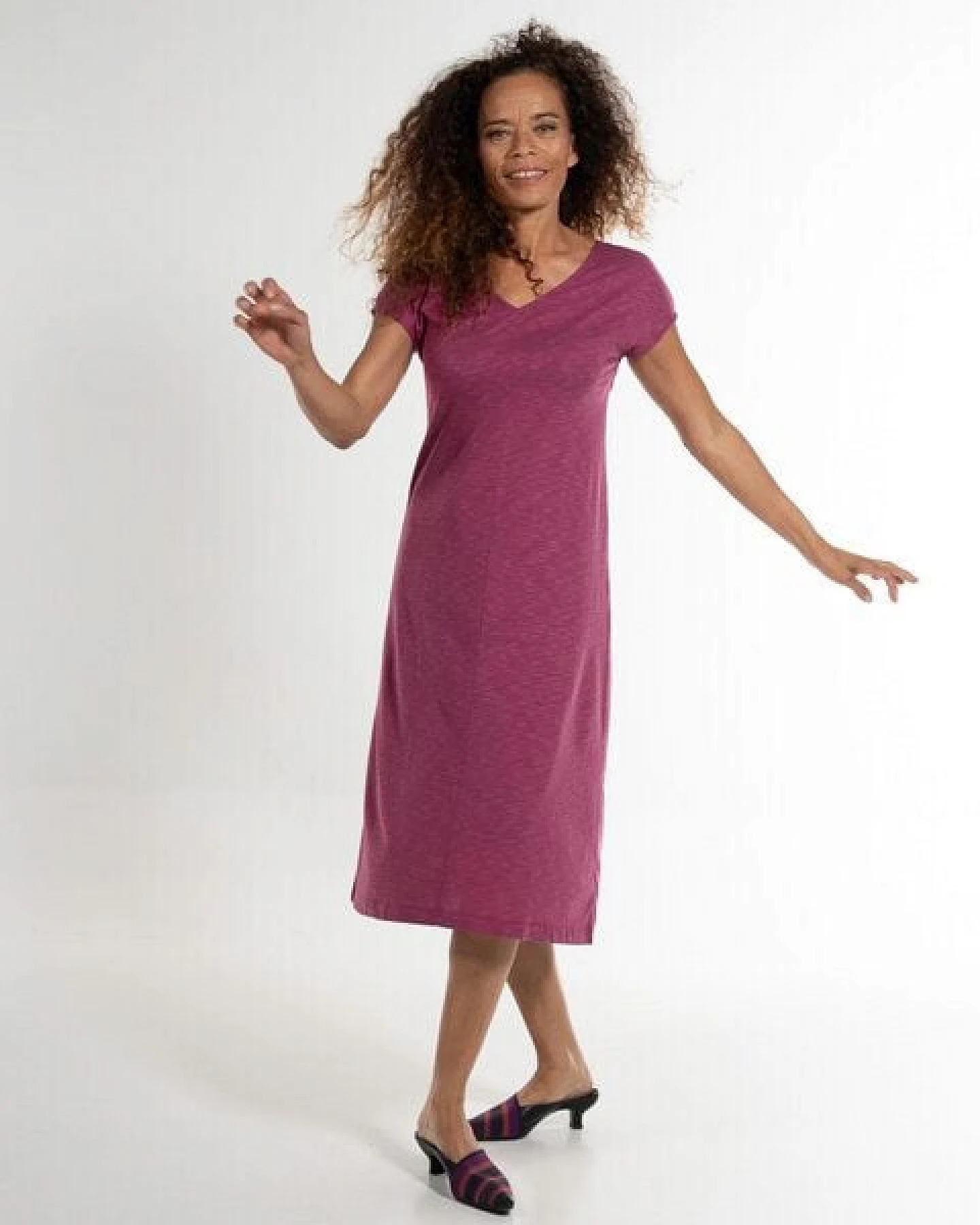Alma & Lovis Apartes Kleid aus leichter Bio-Baumwolle / EcoVero – Ansicht 3