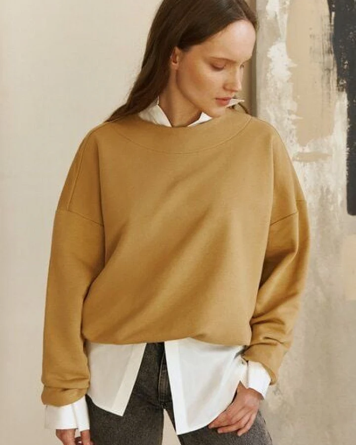 IVA RYCH Oversize Sweatshirt Camel I Deadstock