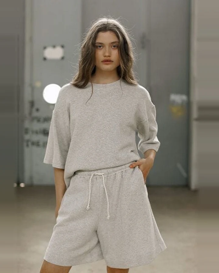 IVA RYCH Basic T-Shirt aus Baumwolle I Deadstock