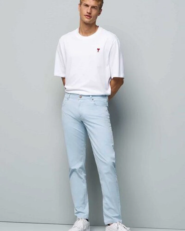 Blau
