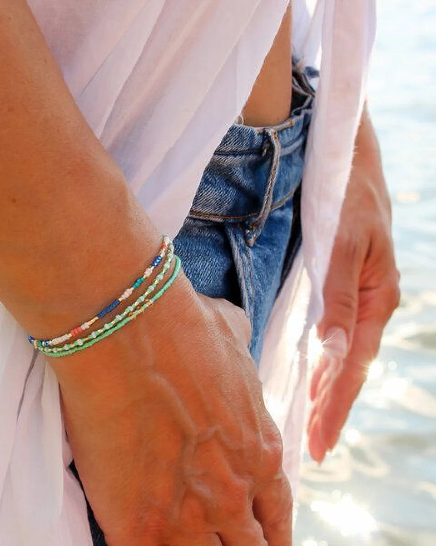 juni Zartes, blauesPerlenarmband "Anchor" mit verstellbarer Länge – Ansicht 2