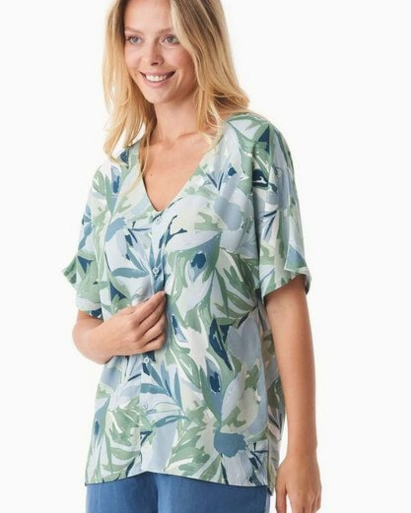 ORGANICATION Bluse aus LENZING ECOVERO mit Blattmuster – Ansicht 4