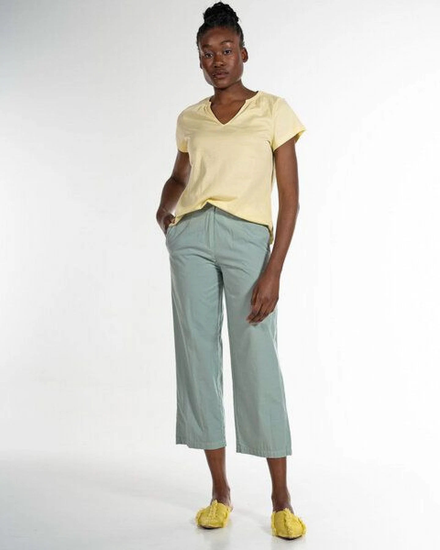 Alma & Lovis 7/8 Chino Sommerhose aus reiner Bio-Baumwolle – Ansicht 2