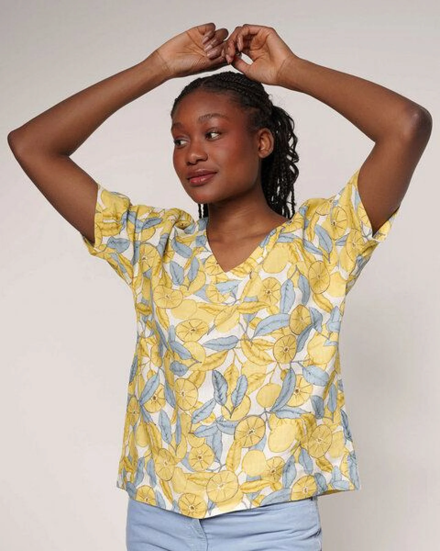 Alma & Lovis Allover-Print Blusenshirt aus reinem Leinen – Ansicht 3