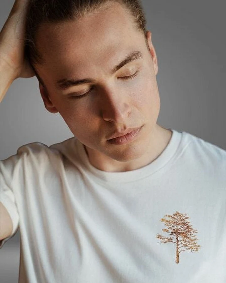 Kultgut Biofair- Artdesign Klassik Shirt / Little Tree in Woodoptik