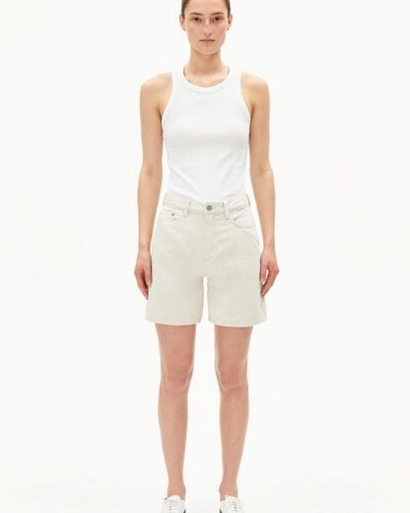 ARMEDANGELS SHEAARI Damen Jeans Shorts aus recycelter Baumwolle – Ansicht 4