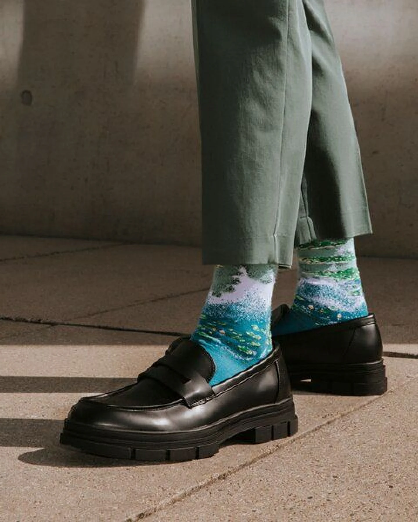 KUNSTSOKKEN Kunst Socken - Nahtlose Bunte Socken aus Bio-Baumwolle Mix - weihnachtsgeschenke für Künstler - Lustige Socken Geschenk – Ansicht 3