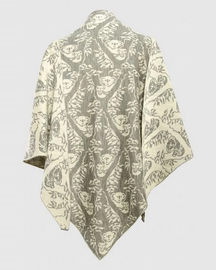 LANARTO slow fashion Stola, dreieckiges Schultertuch Koala aus 100% mulesingfreier Merinowolle Feinstrick made in germany