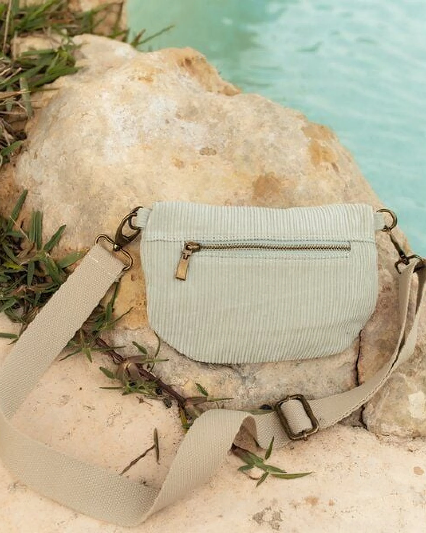 NORDLICHT Bauchtasche TOMMA Cord aus Bio-Baumwolle – Ansicht 4