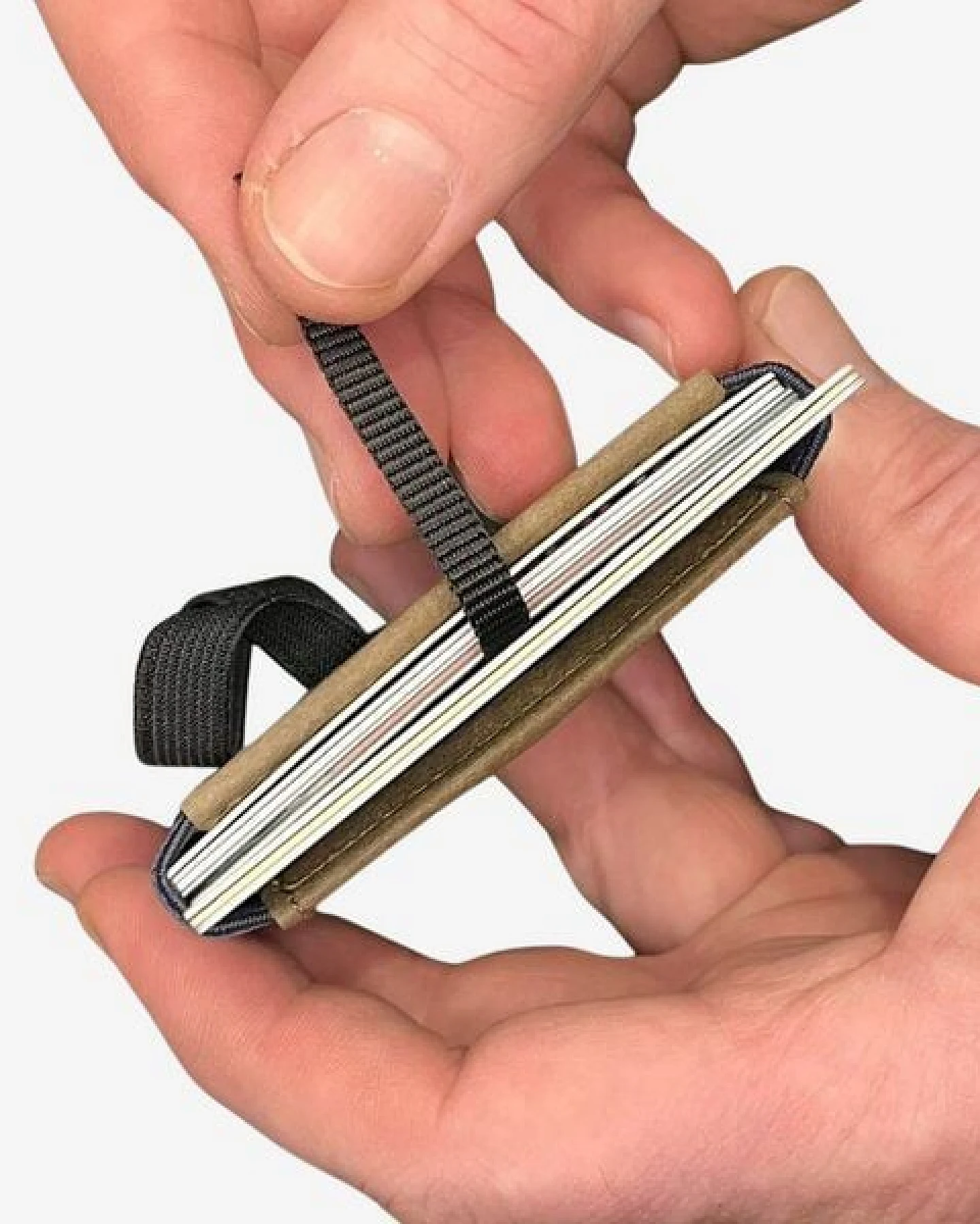 ANDERS & KOMISCH MINI PRO Slim Wallet mit Münzfach - Kleines smarte Portemonnaie Braun – Ansicht 4
