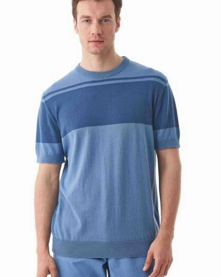 Blau