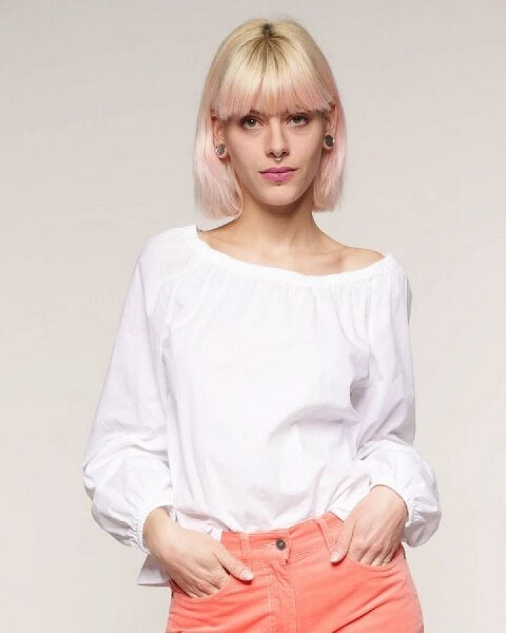 Alma & Lovis Transparente Carmenbluse aus Bio-Baumwoll-Batist