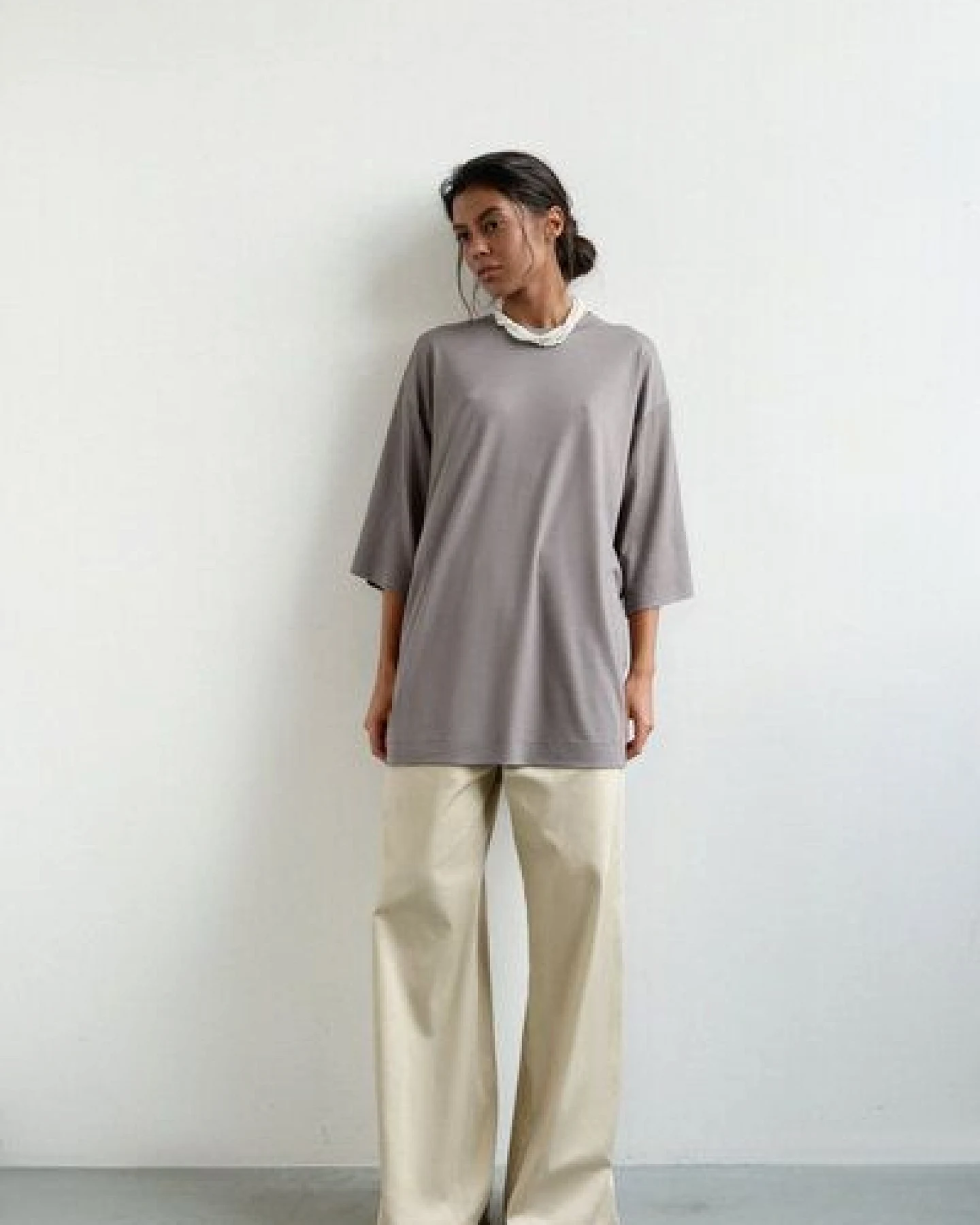 IVA RYCH Oversize-T-Shirt in Grau I Deadstock – Ansicht 3