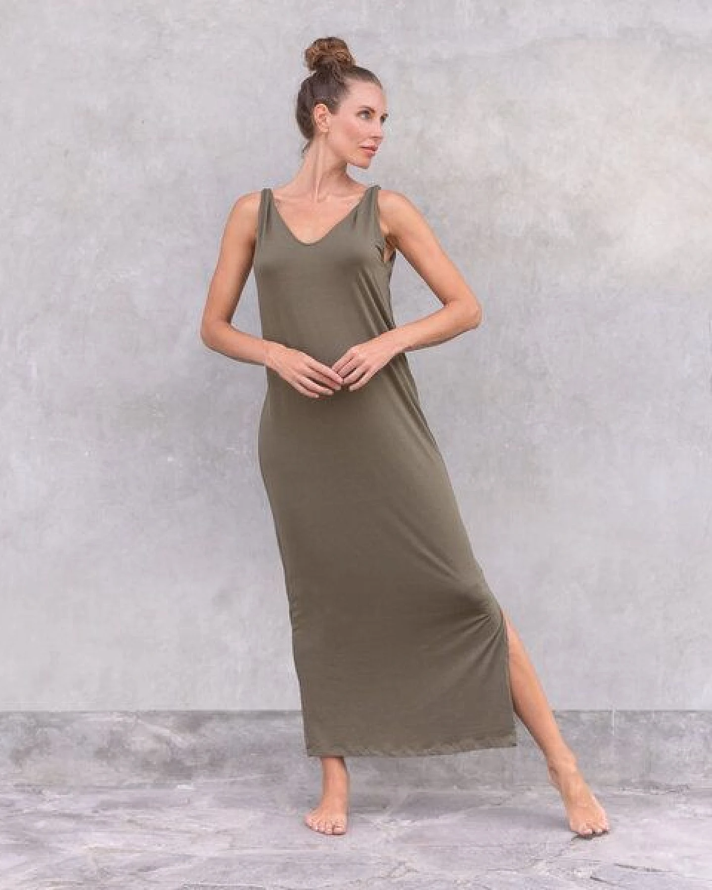 Jaya LEA - elegantes Sommerkleid in Maxi-Länge aus weich fließendem Tencel/Biobaumwoll Mix – Ansicht 2