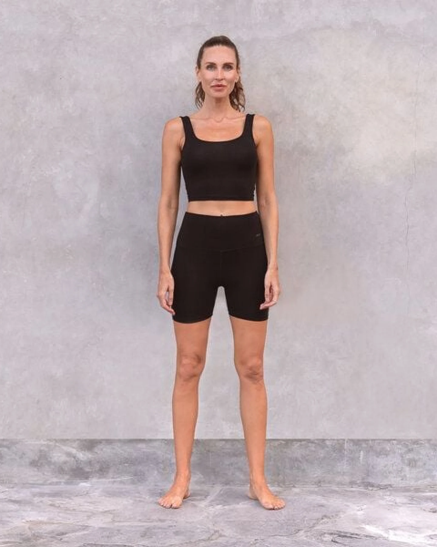 Jaya BIBI - Damen - Kurze Biker-Shorts aus elastischem soften Tencel/Biobaumwoll-Mix mit doppelter Taillenpartie – Ansicht 3