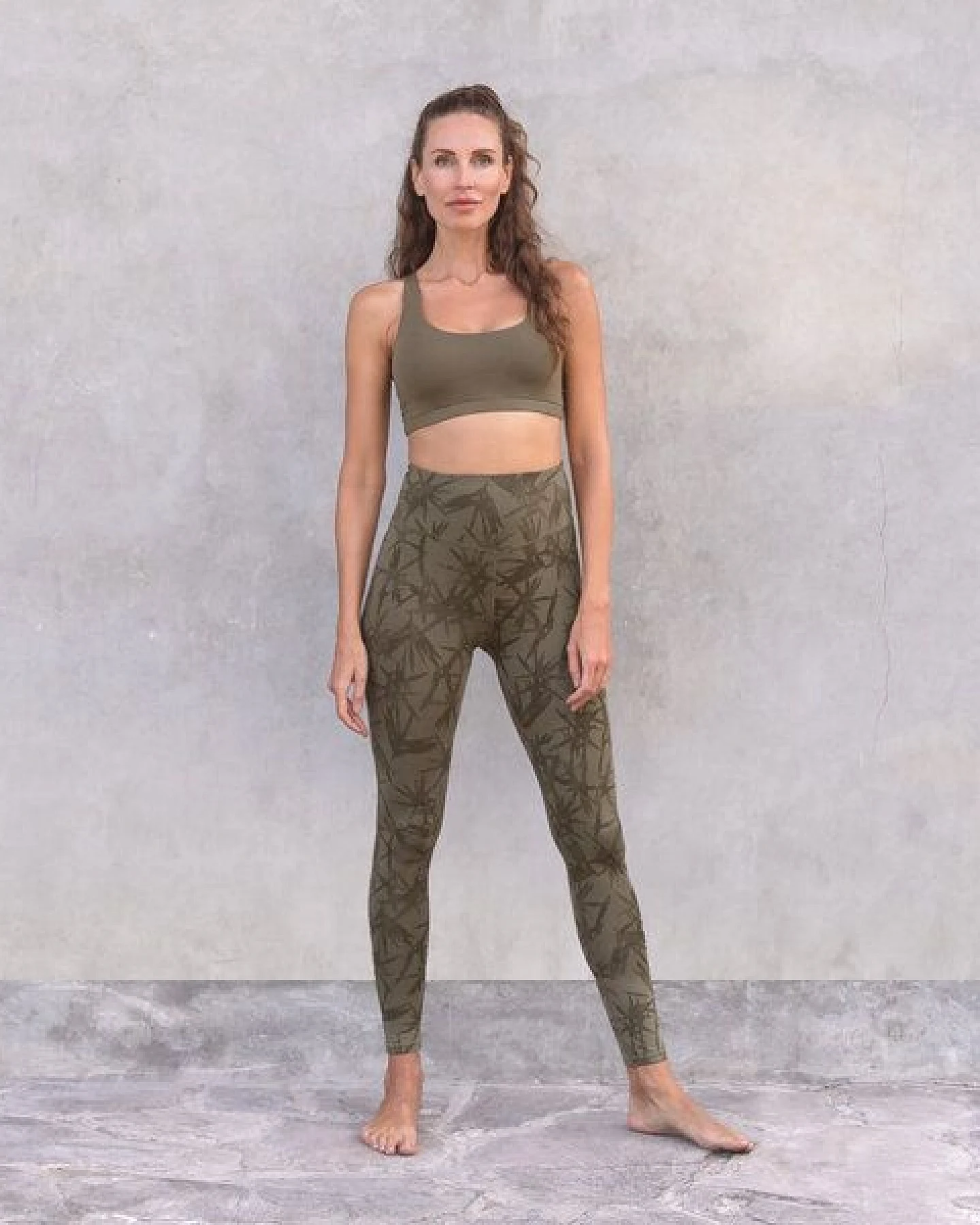 Jaya TOSCA TENCEL- Damen - High-Rise Leggings mit Allover-Nature-Print aus Tencel/Biobaumwoll-Mix mit dop-pelter Taillenpartie – Ansicht 2