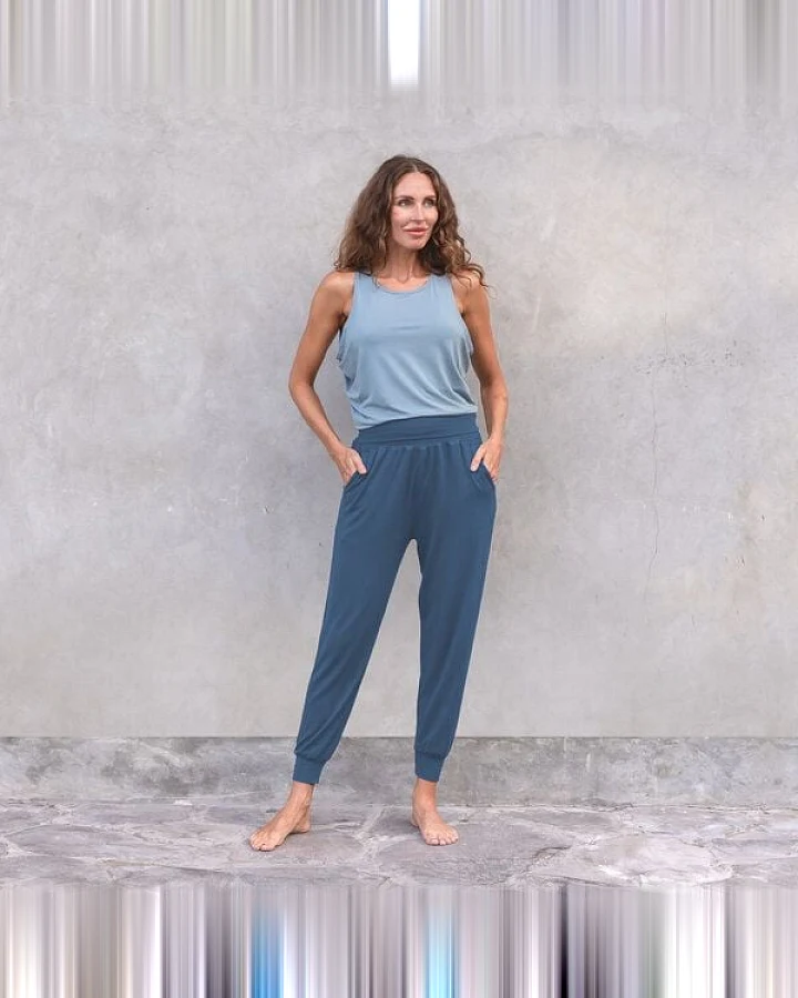 Jaya SYLVIE - Lounge + Yogapants aus softem Bambus/Biobaumwoll Mix in lockerer Passform mit Roll-down Belt