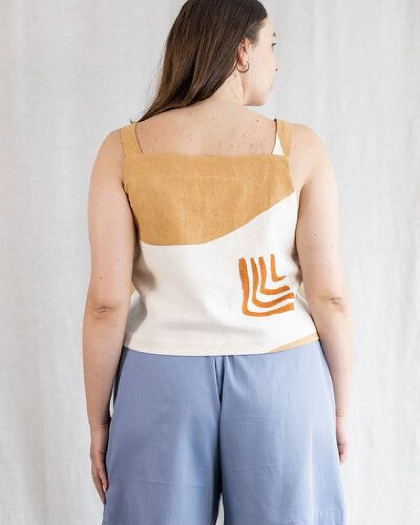 Jyoti - Fair Works Bio-Baumwoll Shorts Sitaar – Ansicht 4