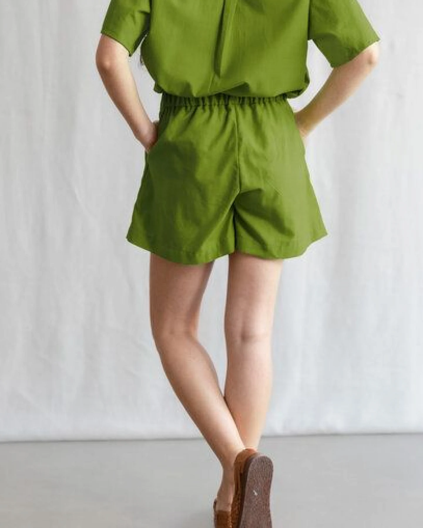 Jyoti - Fair Works Bio-Baumwoll Shorts Sitaar – Ansicht 3