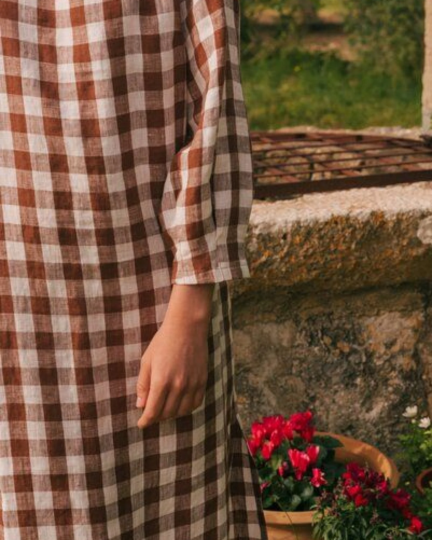 AmourLinen Langes Leinenkleid Amalia – Ansicht 2