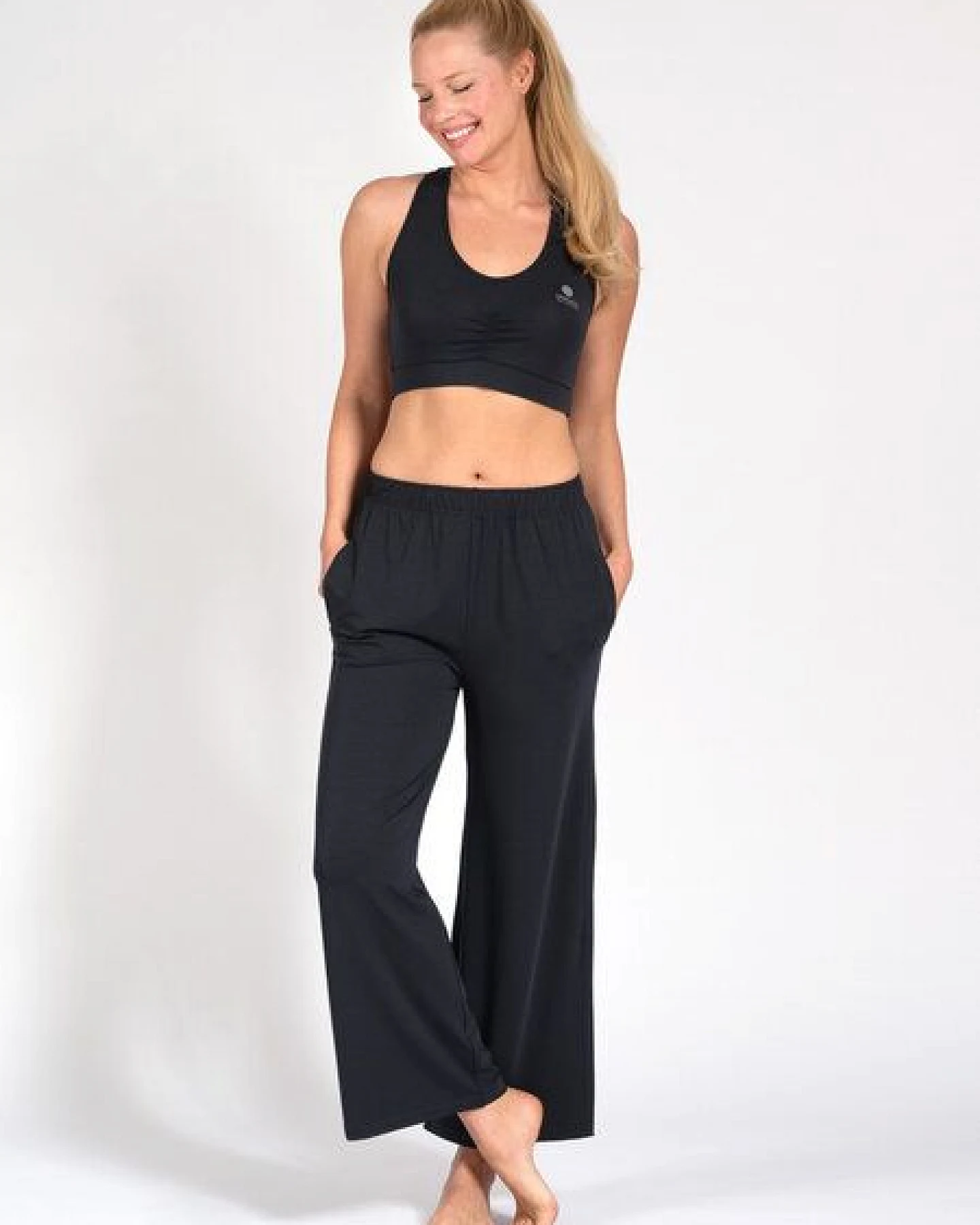 Magadi Yogahose NAOMI aus Naturmaterial, mit Taschen – Ansicht 2
