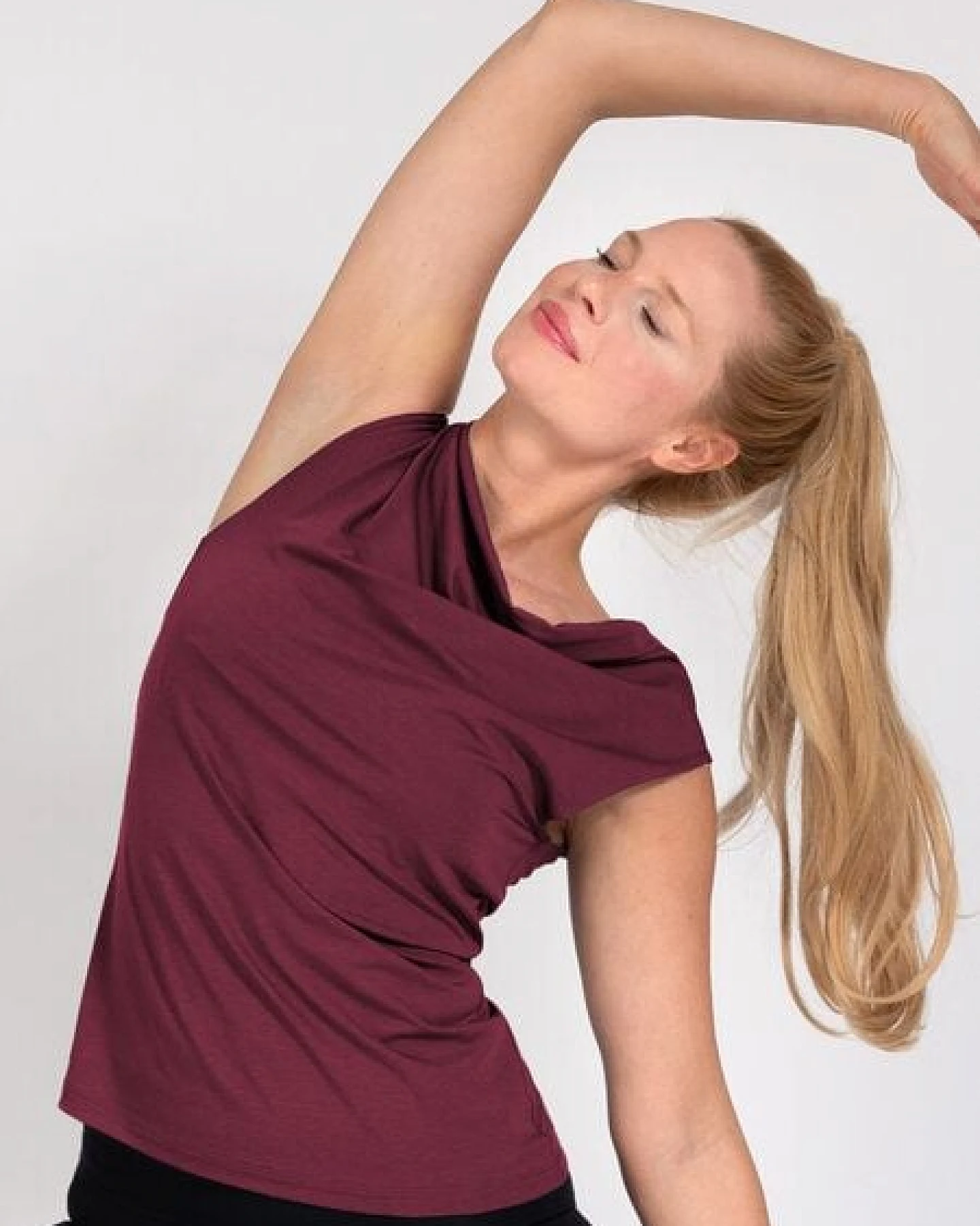Magadi Yoga Shirt EVA mit Wasserfall-Kragen aus Naturmaterial – Ansicht 4