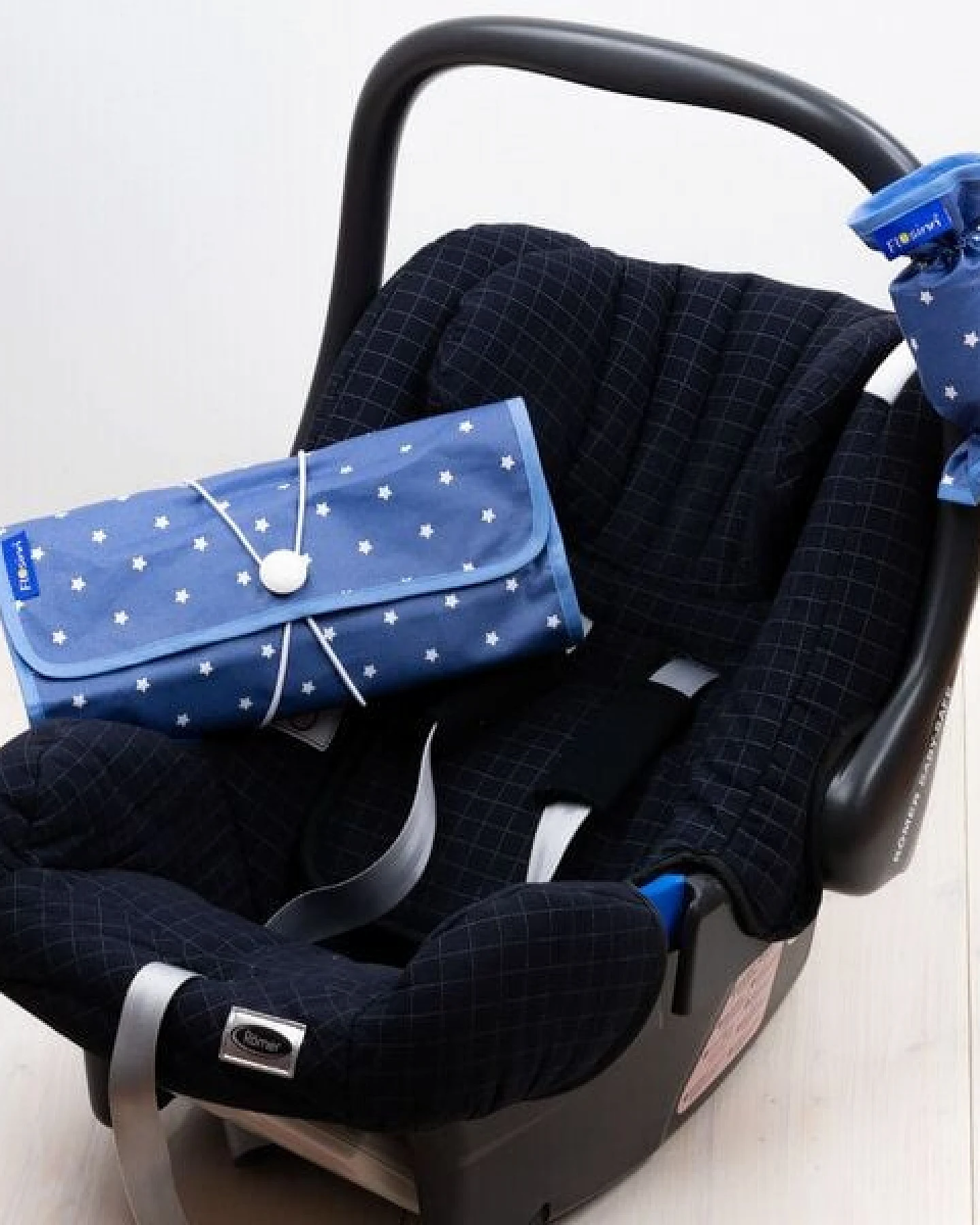 Flosinn Wickeltasche Wickelunterlage Wickelclutch abwischbar in verschiedenen Farben – Ansicht 4