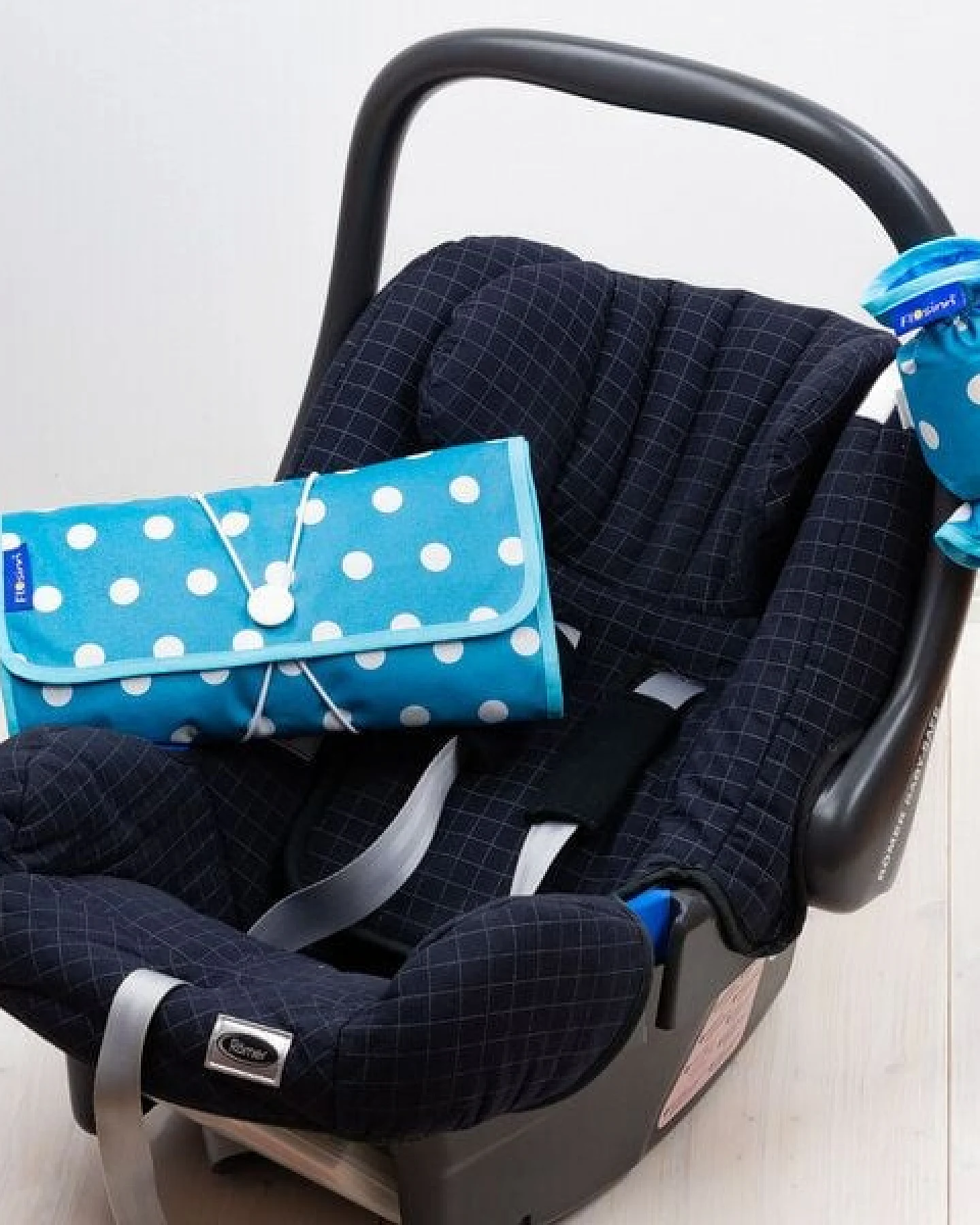Flosinn Wickeltasche Wickelunterlage Wickelclutch abwischbar in verschiedenen Farben – Ansicht 4