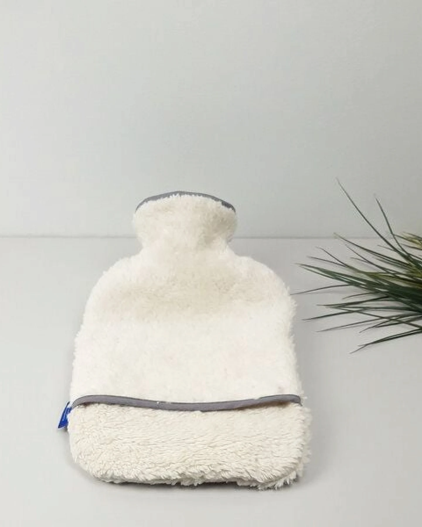Flosinn Kuschelige Wärmflaschen aus Bio-Teddyplüsch. Wärmflaschenbezug und Wärmflasche. Verschiedene Farben – Ansicht 4