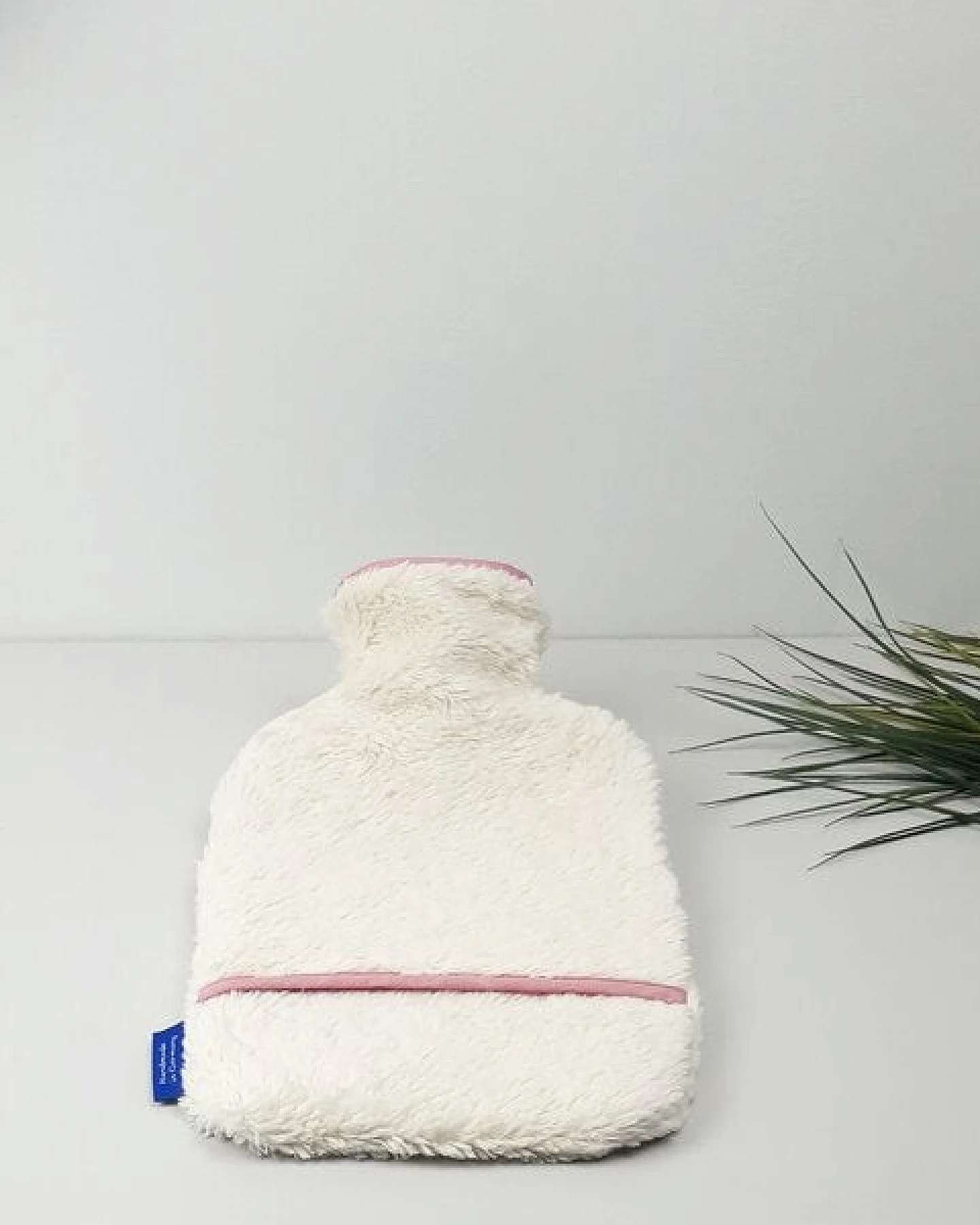 Flosinn Kuschelige Wärmflaschen aus Bio-Teddyplüsch. Wärmflaschenbezug und Wärmflasche. Verschiedene Farben – Ansicht 4