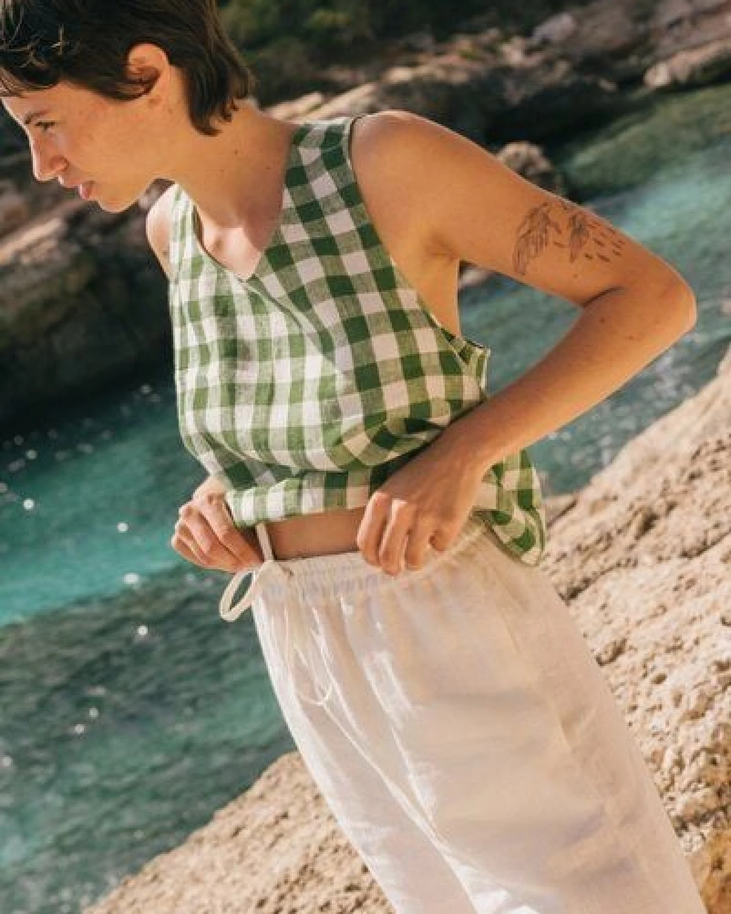 AmourLinen Leah weite Leinenhose mit Schlitzen – Ansicht 4