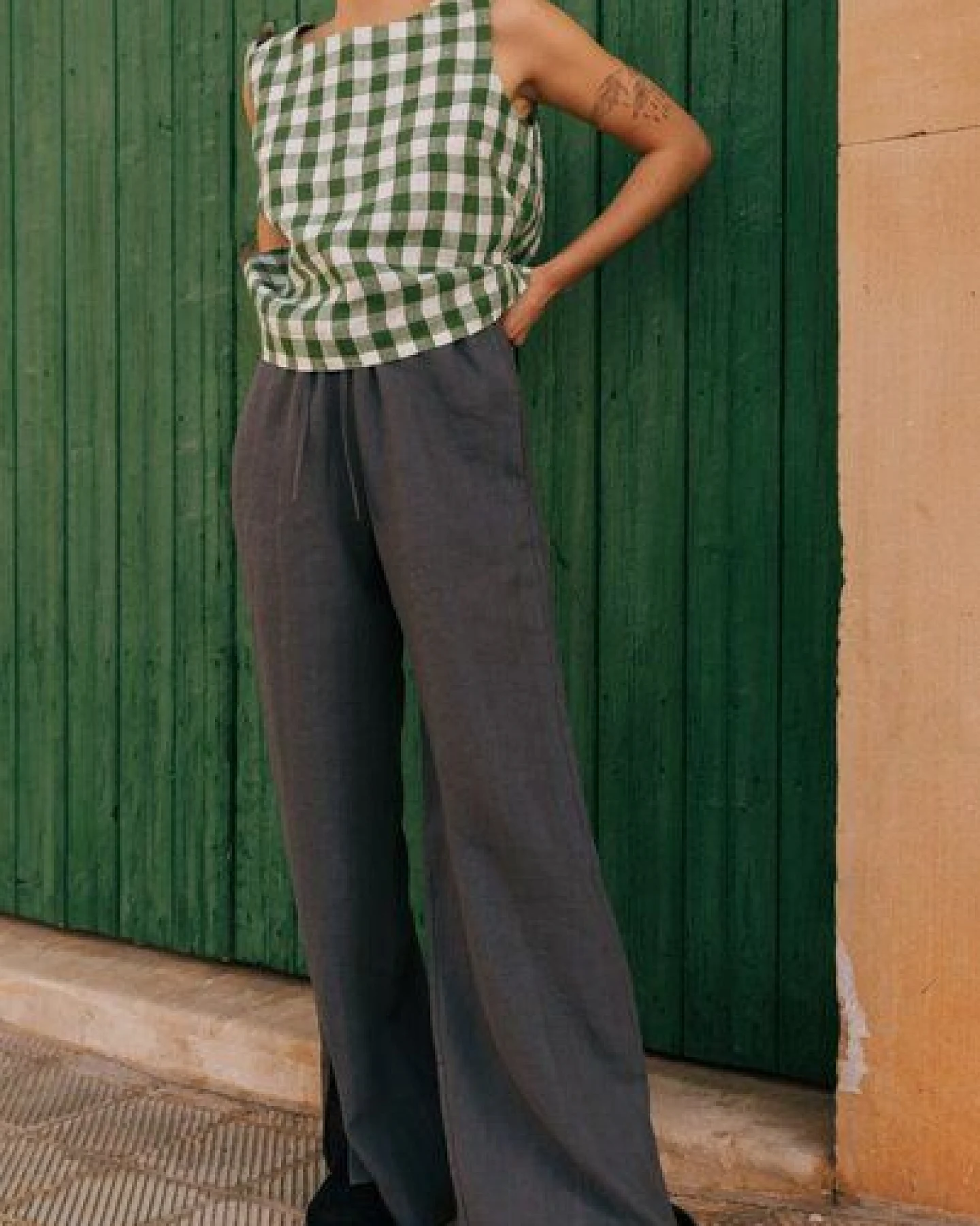 AmourLinen Leah weite Leinenhose mit Schlitzen – Ansicht 2