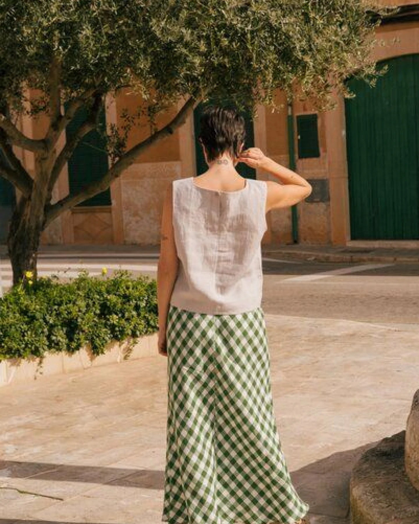 AmourLinen Klassisches ärmelloses Leinentop Lucia – Ansicht 2