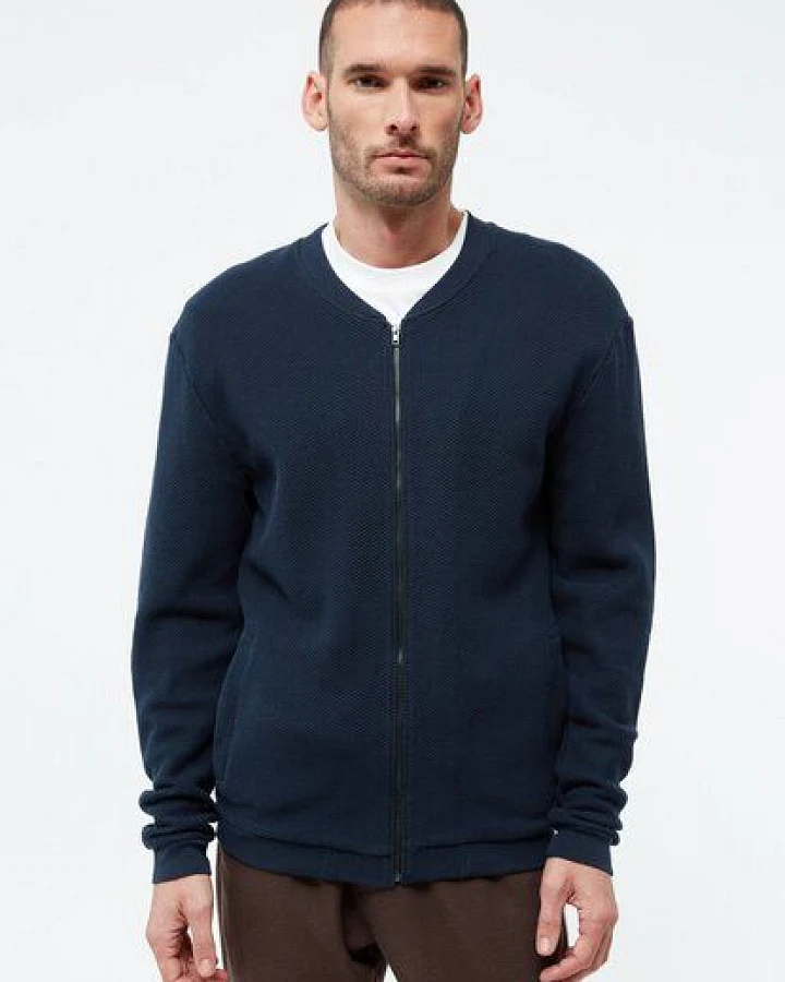 Produktseite: Givn Berlin Strukturierte Blousonjacke GBCARTER aus Bio-Baumwolle